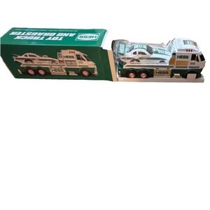 Hess Toy Truck and Dragster White Green Gas & Oil Theme with Original Box